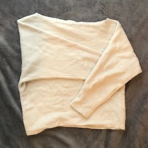 GUESS Off shoulder Sweater Size Small
